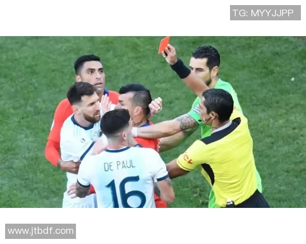 无耻犯规足球明星揭秘他们的争议行为引发热议与讨论