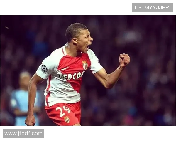 足球明星崇拜的篮球传奇偶像背后的故事与启示