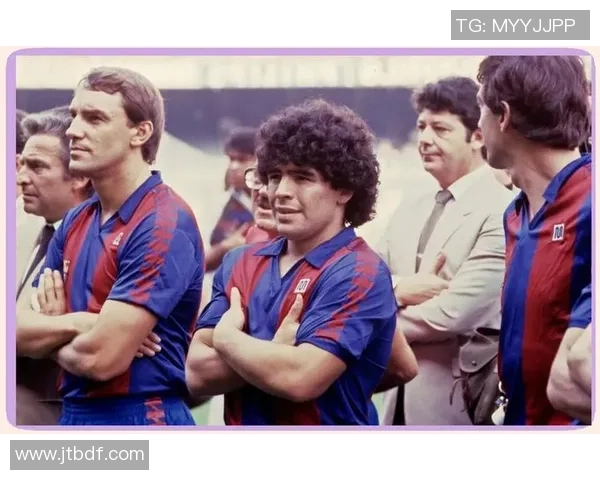 昔日足球明星的落寞身影与辉煌岁月的对比图集 昔日足球明星的落寞身影与辉煌岁月的对比图集