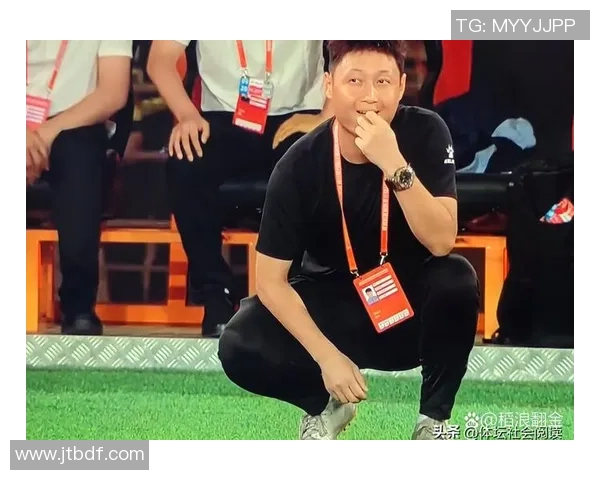 成都足球队在控球战术中的优势与不足分析 成都足球队在控球战术中的优势与不足分析