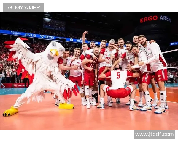 武汉排球队以70分领跑大师赛积分榜展现强大实力和竞争优势 武汉排球队以70分领跑大师赛积分榜展现强大实力和竞争优势